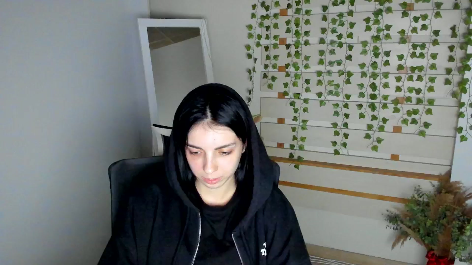 Gallery image thumbnail from Rina_Candy's myfreecams stream on, 05/18/2025, 10:23 image 6 of 20