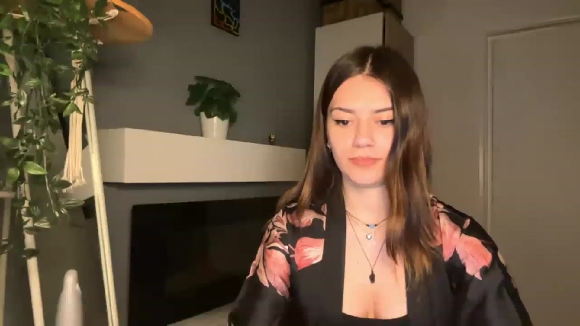 Gallery image thumbnail from RiriBee's myfreecams stream on, 05/12/2023, 23:07 image 14 of 20