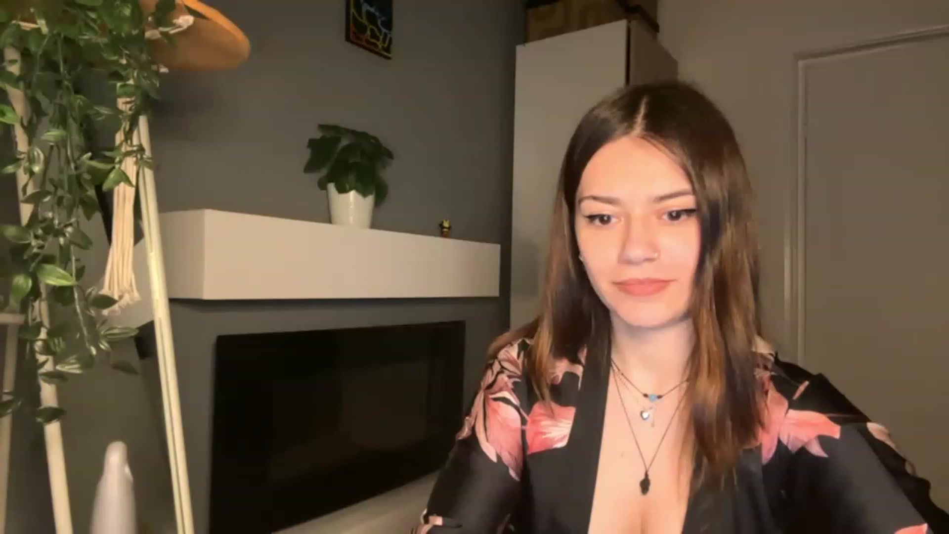 Gallery image thumbnail from RiriBee's myfreecams stream on, 05/12/2023, 23:07 image 20 of 20
