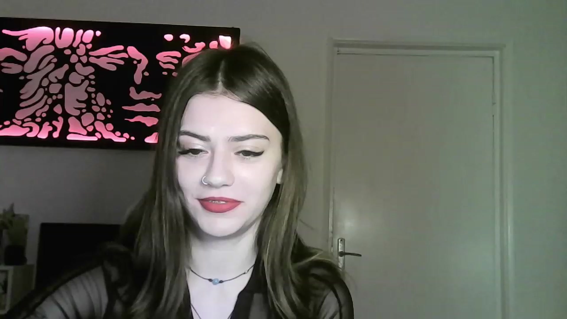 Gallery image thumbnail from RiriBee's myfreecams stream on, 06/08/2023, 02:03 image 17 of 20