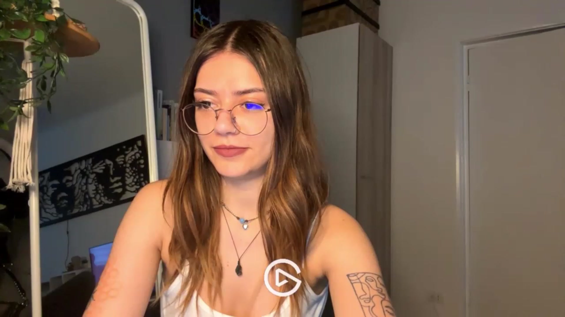 Gallery image thumbnail from RiriBee's myfreecams stream on, 06/19/2023, 04:14 image 6 of 20