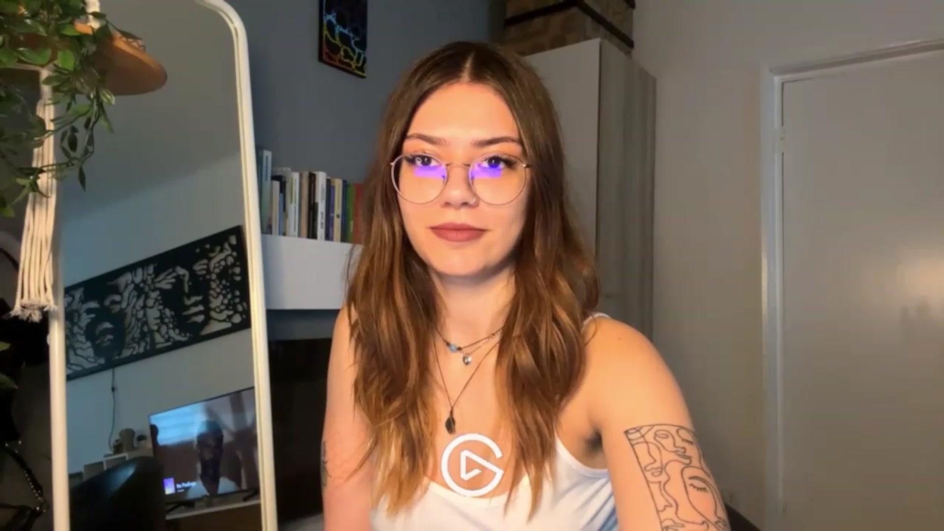 Gallery image thumbnail from RiriBee's myfreecams stream on, 06/19/2023, 04:14 image 18 of 20
