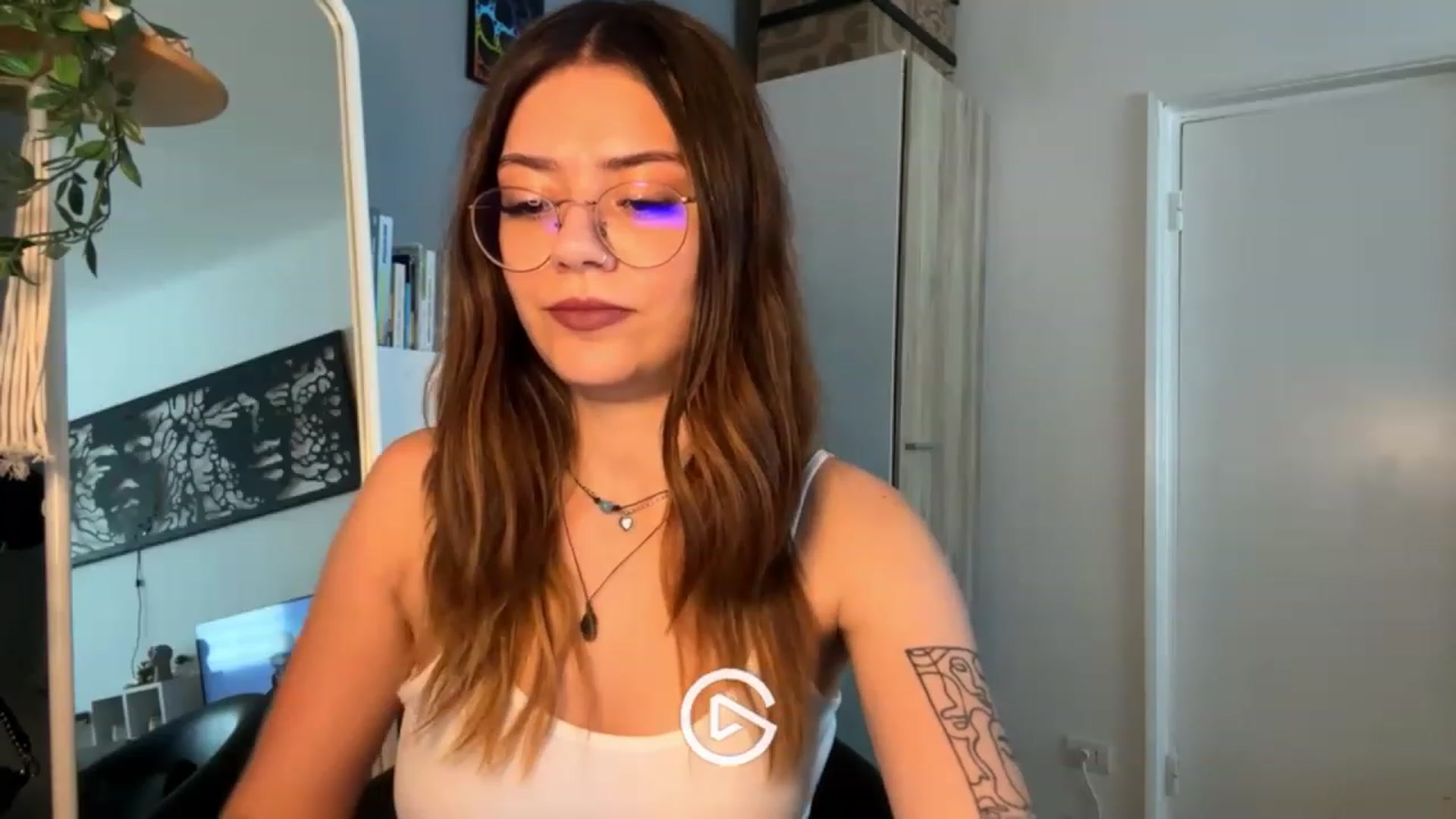Gallery image thumbnail from RiriBee's myfreecams stream on, 06/19/2023, 06:59 image 18 of 20