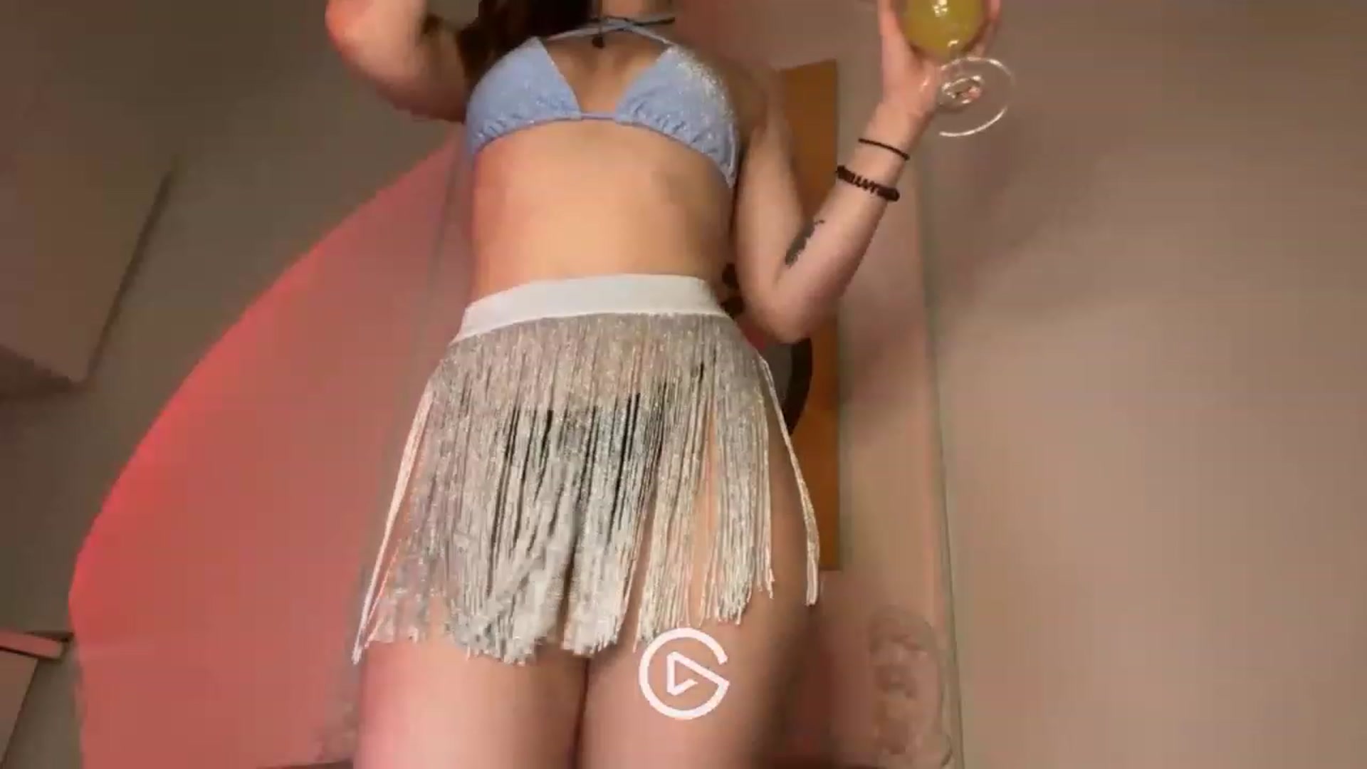 Gallery image thumbnail from RiriBee's myfreecams stream on, 06/27/2023, 24:15 image 3 of 20