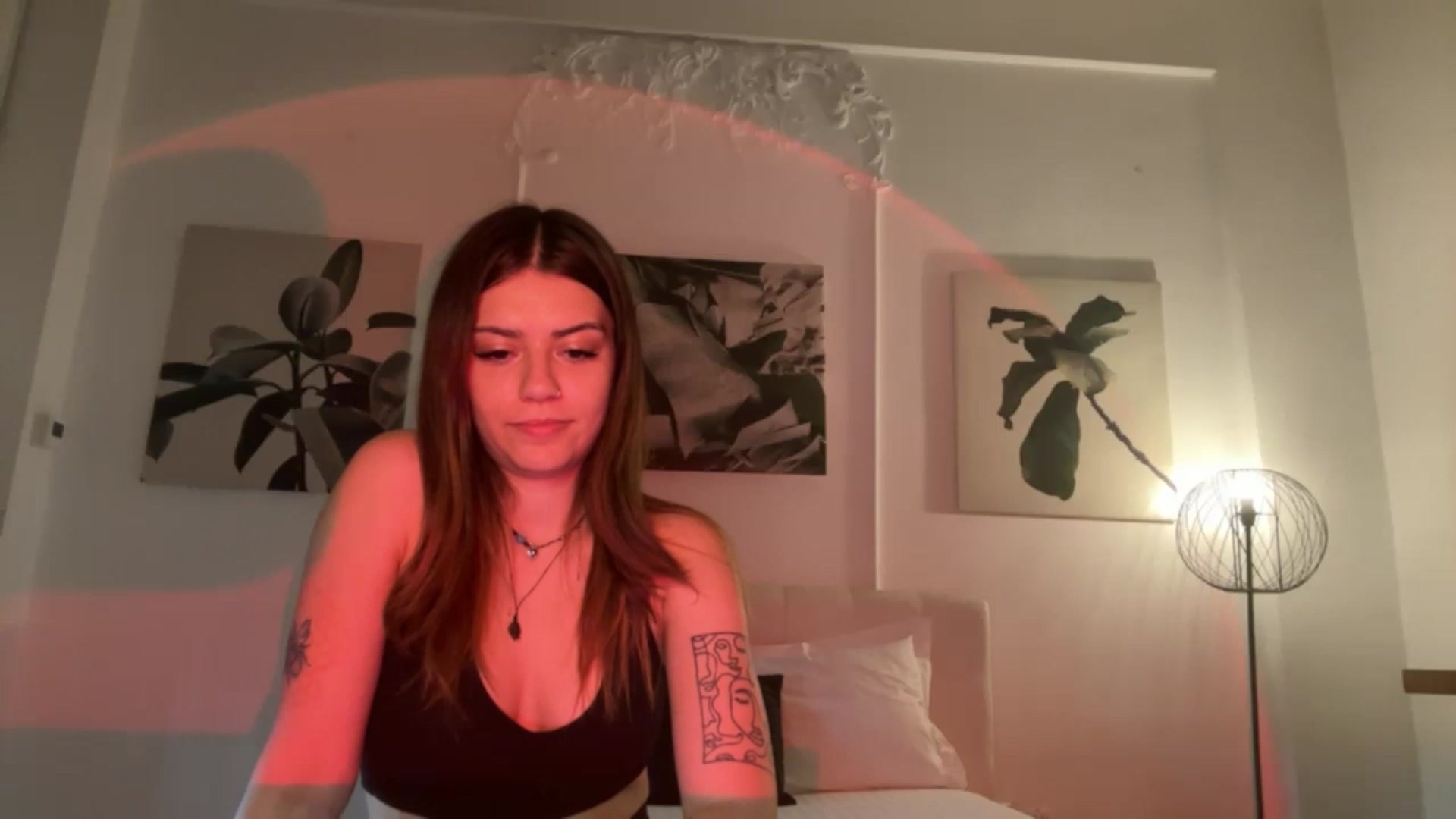 Gallery image thumbnail from RiriBee's myfreecams stream on, 06/27/2023, 07:03 image 15 of 20
