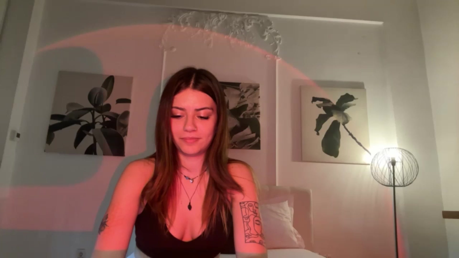 Gallery image thumbnail from RiriBee's myfreecams stream on, 06/27/2023, 07:03 image 14 of 20