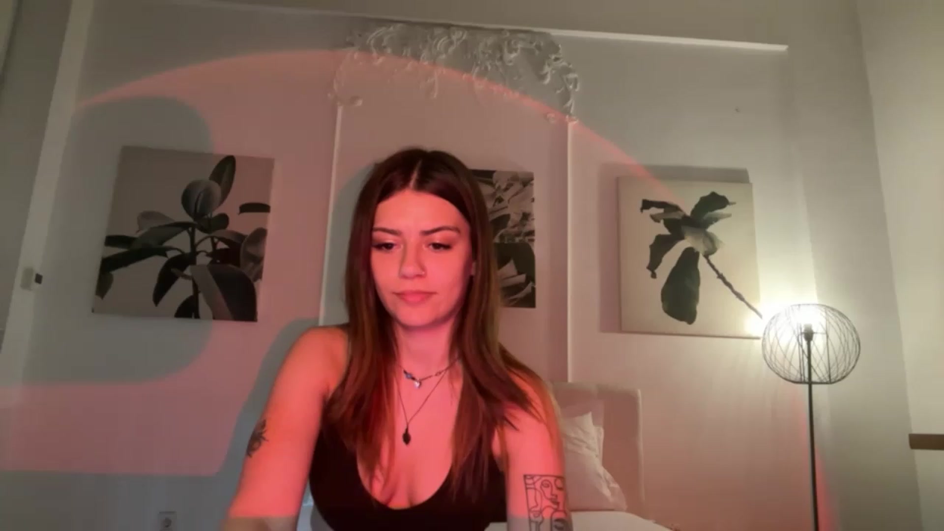 Gallery image thumbnail from RiriBee's myfreecams stream on, 06/27/2023, 07:03 image 10 of 20