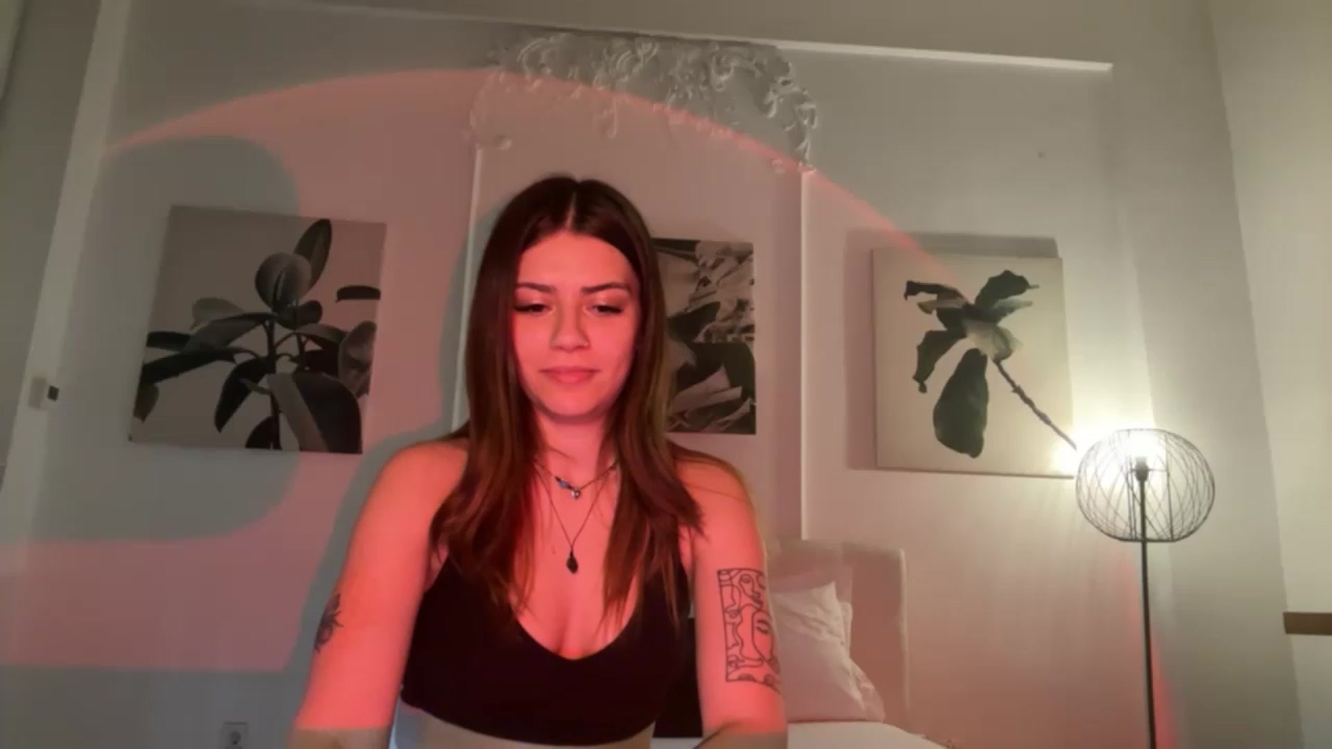 Gallery image thumbnail from RiriBee's myfreecams stream on, 06/27/2023, 07:03 image 12 of 20