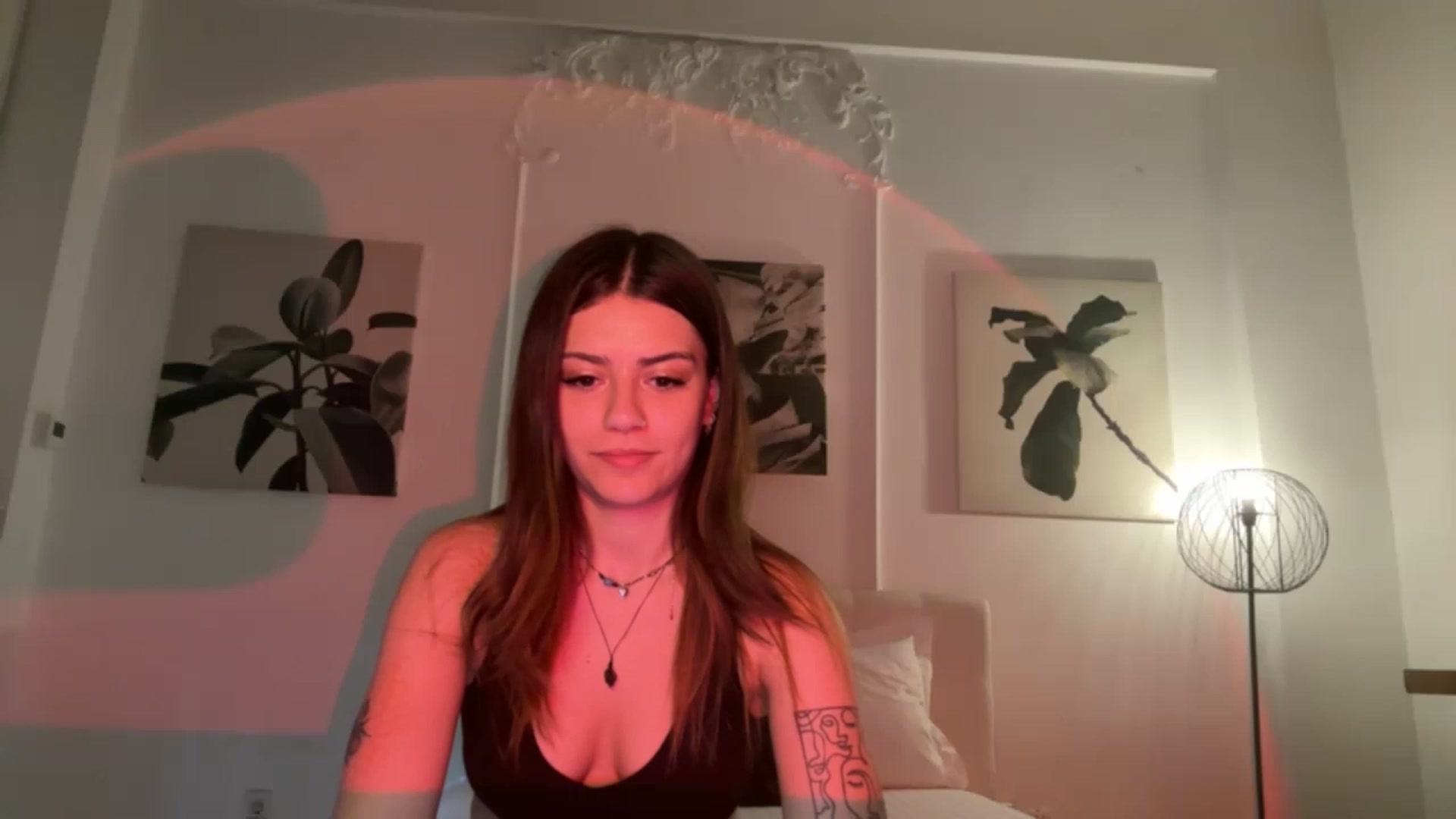 Gallery image thumbnail from RiriBee's myfreecams stream on, 06/27/2023, 07:03 image 3 of 20