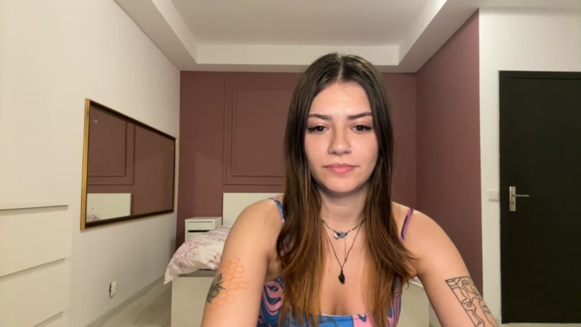 Gallery image thumbnail from RiriBee's myfreecams stream on, 06/28/2023, 23:40 image 3 of 20