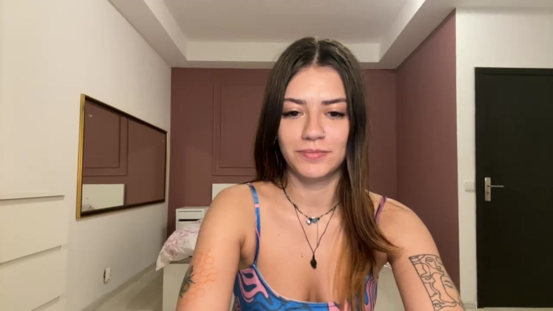 Gallery image thumbnail from RiriBee's myfreecams stream on, 06/28/2023, 23:40 image 16 of 20