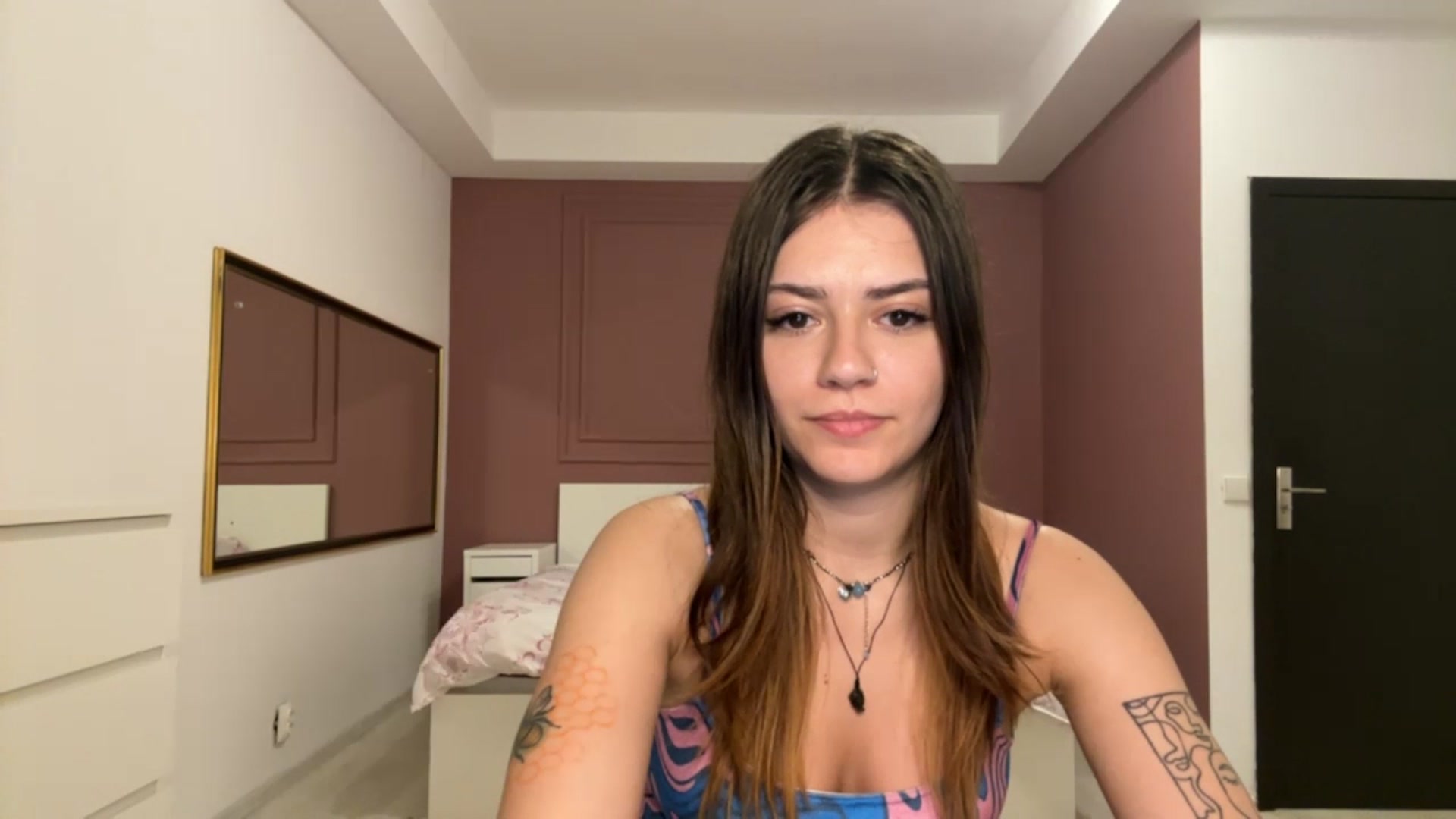 Gallery image thumbnail from RiriBee's myfreecams stream on, 06/28/2023, 23:40 image 4 of 20