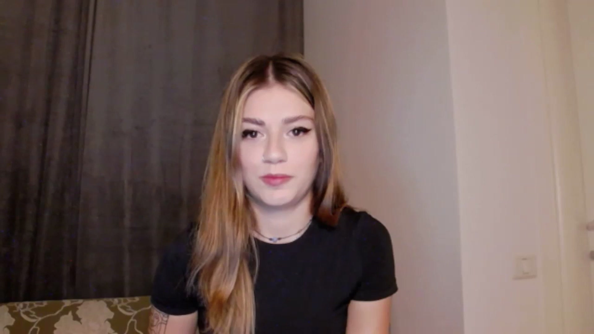 Gallery image thumbnail from RiriBee's myfreecams stream on, 09/16/2023, 24:07 image 6 of 20