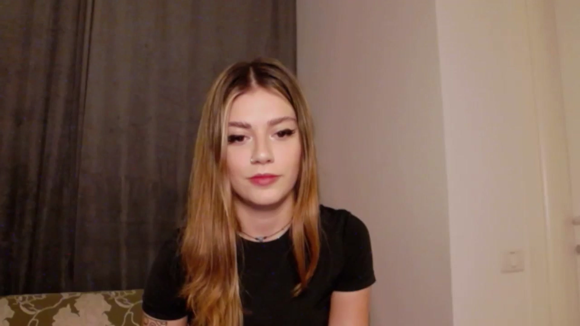Gallery image thumbnail from RiriBee's myfreecams stream on, 09/16/2023, 24:07 image 18 of 20