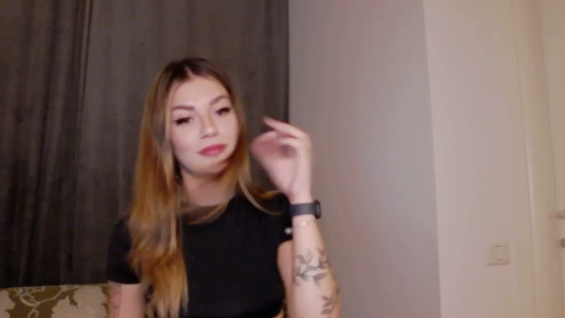 Gallery image thumbnail from RiriBee's myfreecams stream on, 09/16/2023, 24:07 image 16 of 20