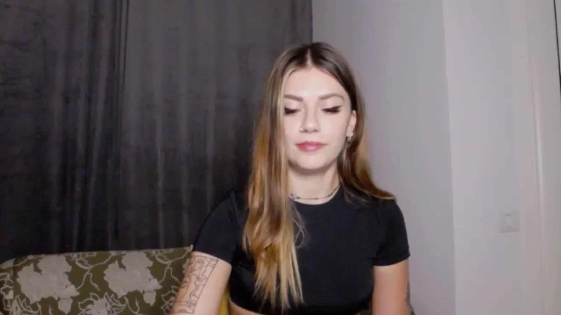 Gallery image thumbnail from RiriBee's myfreecams stream on, 09/16/2023, 03:01 image 13 of 20