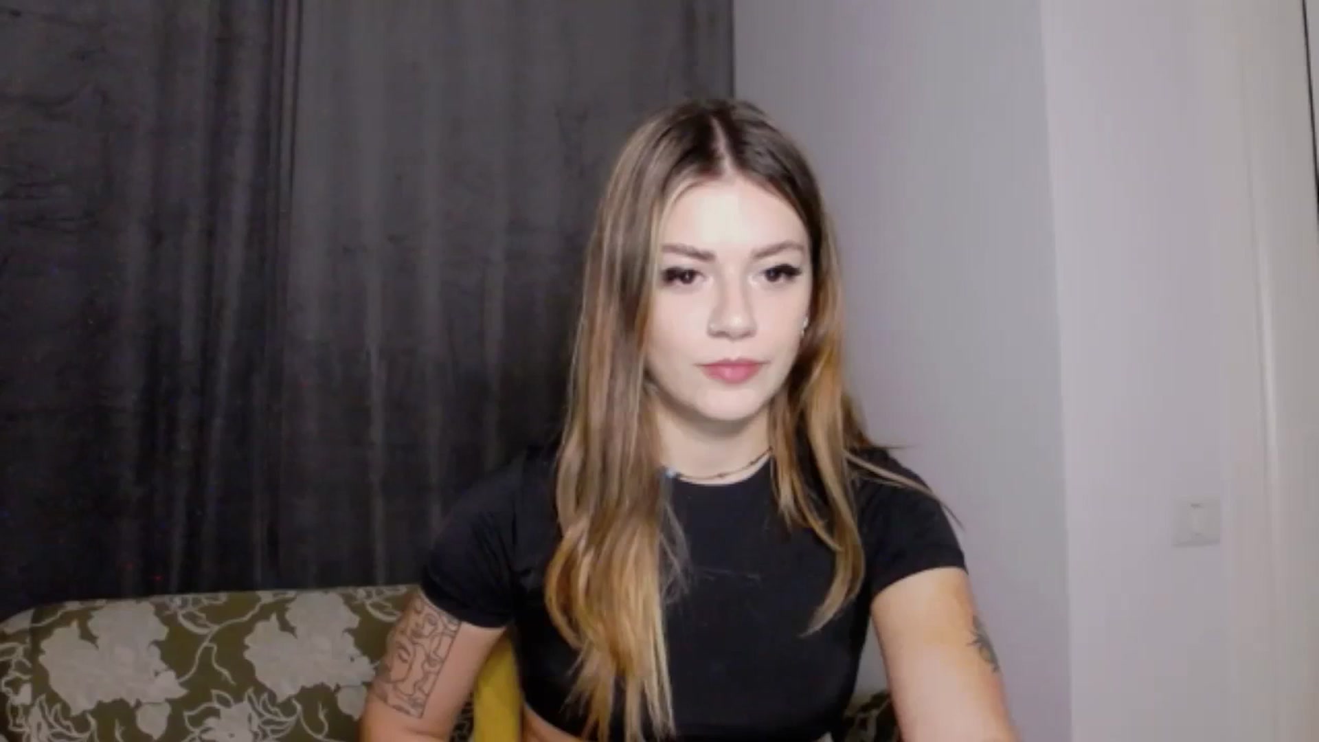 Gallery image thumbnail from RiriBee's myfreecams stream on, 09/16/2023, 03:01 image 16 of 20