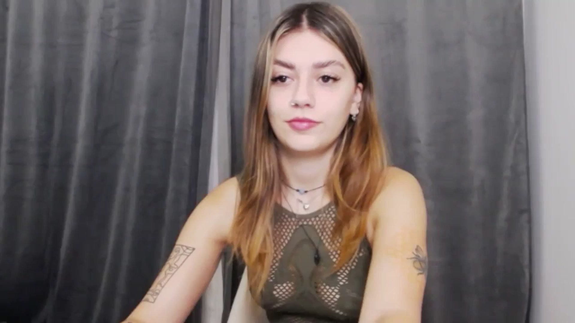Gallery image thumbnail from RiriBee's myfreecams stream on, 09/16/2023, 17:43 image 12 of 20