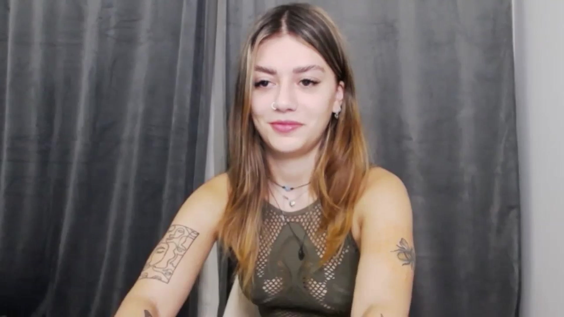 Gallery image thumbnail from RiriBee's myfreecams stream on, 09/16/2023, 17:43 image 15 of 20