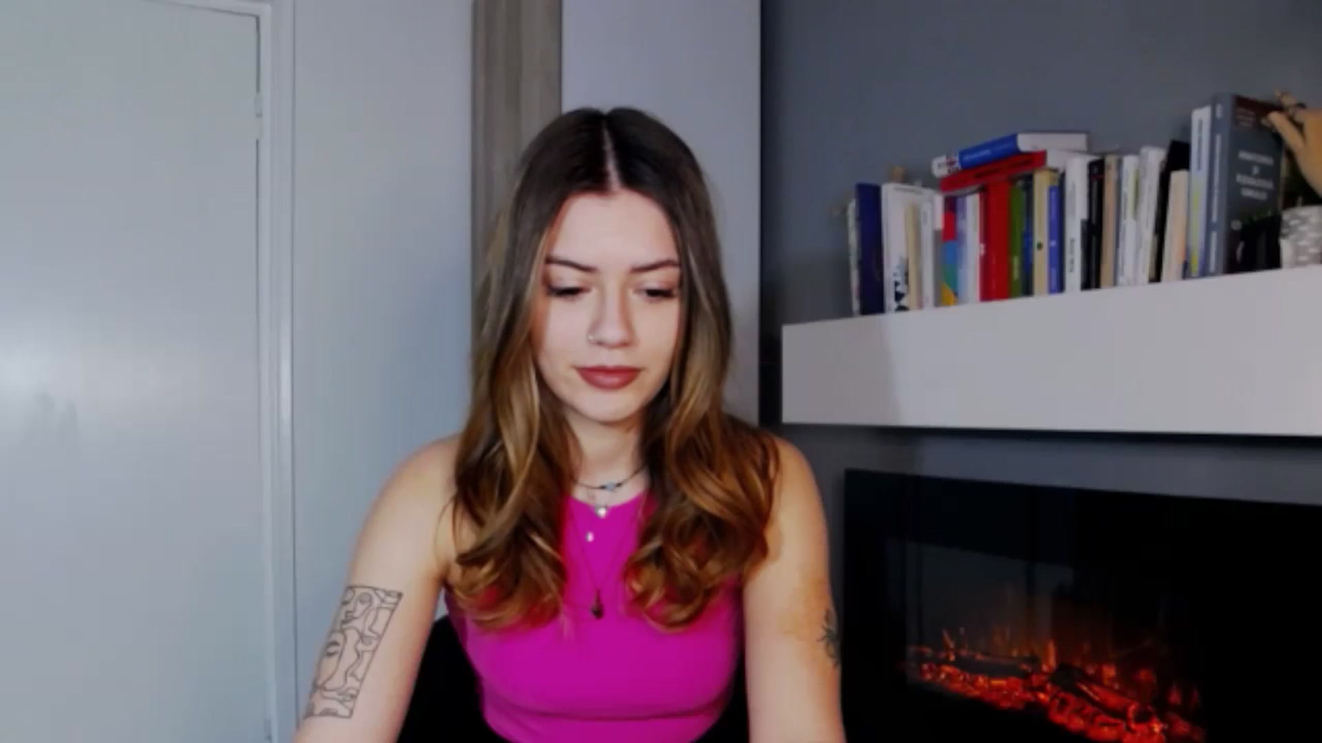 Gallery image thumbnail from RiriBee's myfreecams stream on, 12/07/2023, 17:15 image 5 of 20