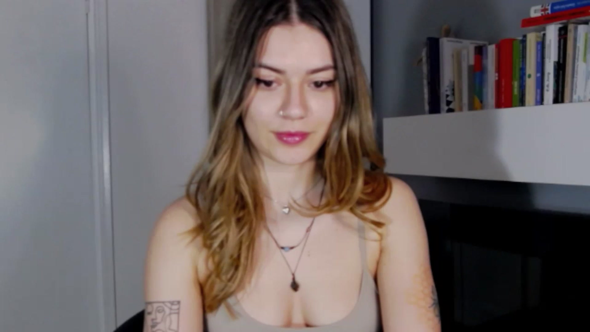 Gallery image thumbnail from RiriBee's myfreecams stream on, 04/21/2024, 20:26 image 19 of 20