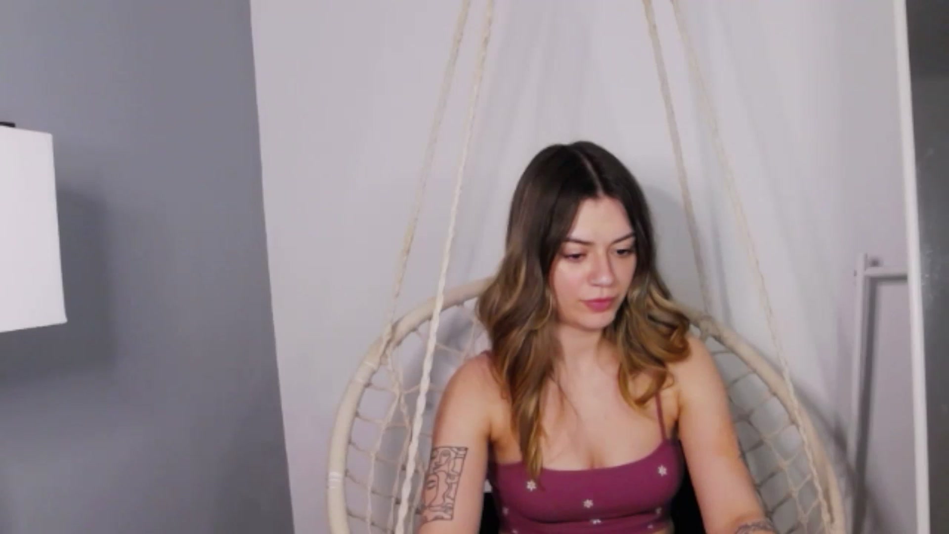 Gallery image thumbnail from RiriBee's myfreecams stream on, 05/28/2024, 17:38 image 18 of 20