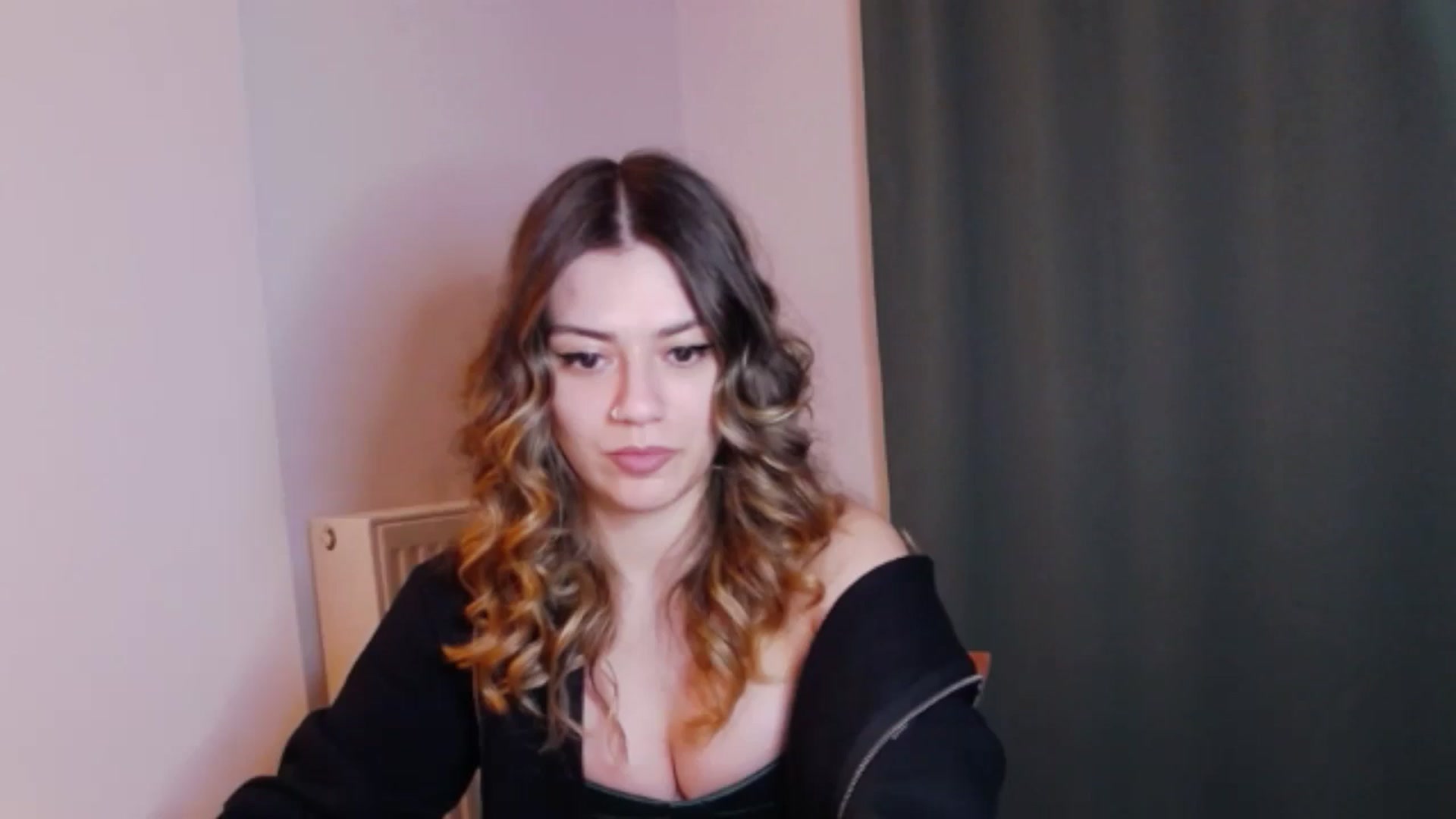 Gallery image thumbnail from RiriBee's myfreecams stream on, 06/02/2024, 01:06 image 14 of 20
