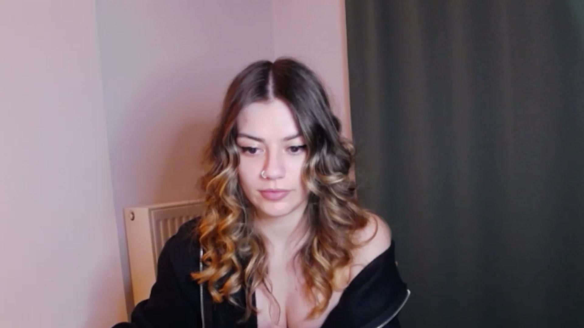 Gallery image thumbnail from RiriBee's myfreecams stream on, 06/02/2024, 01:06 image 8 of 20