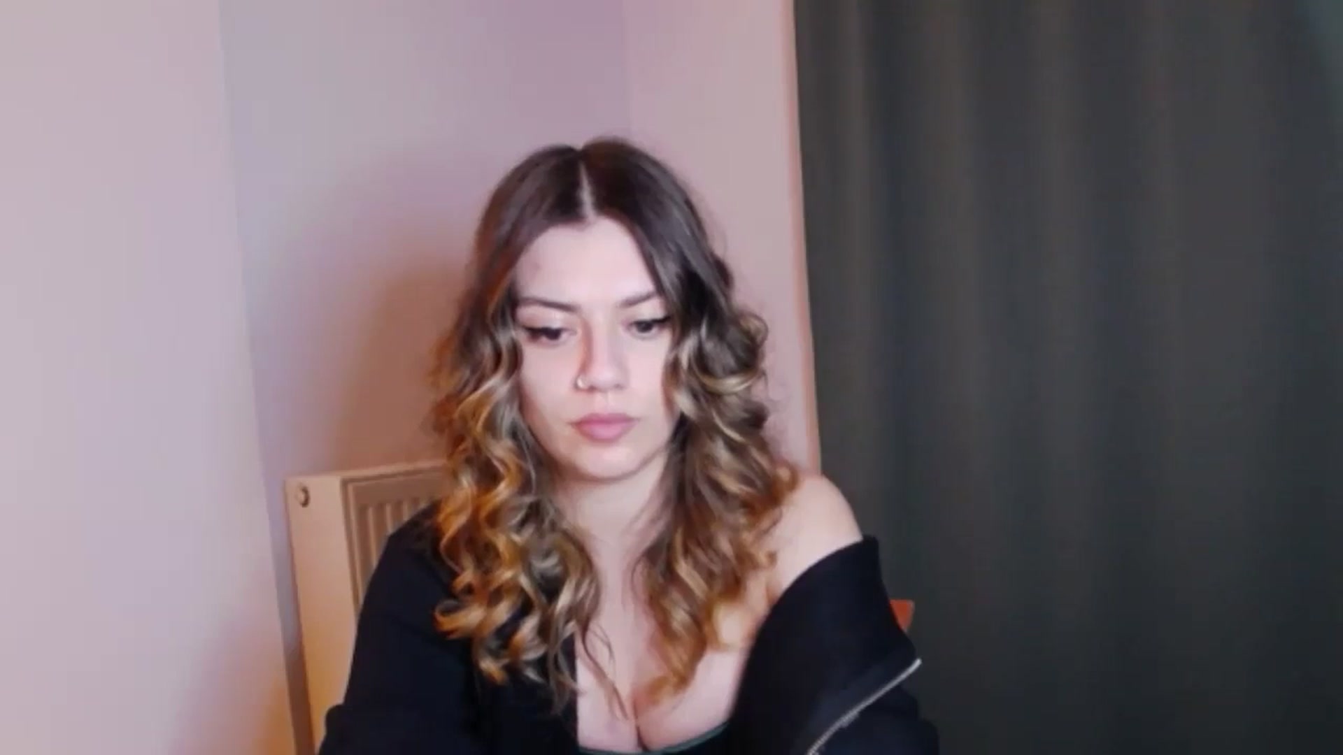 Gallery image thumbnail from RiriBee's myfreecams stream on, 06/02/2024, 01:06 image 19 of 20
