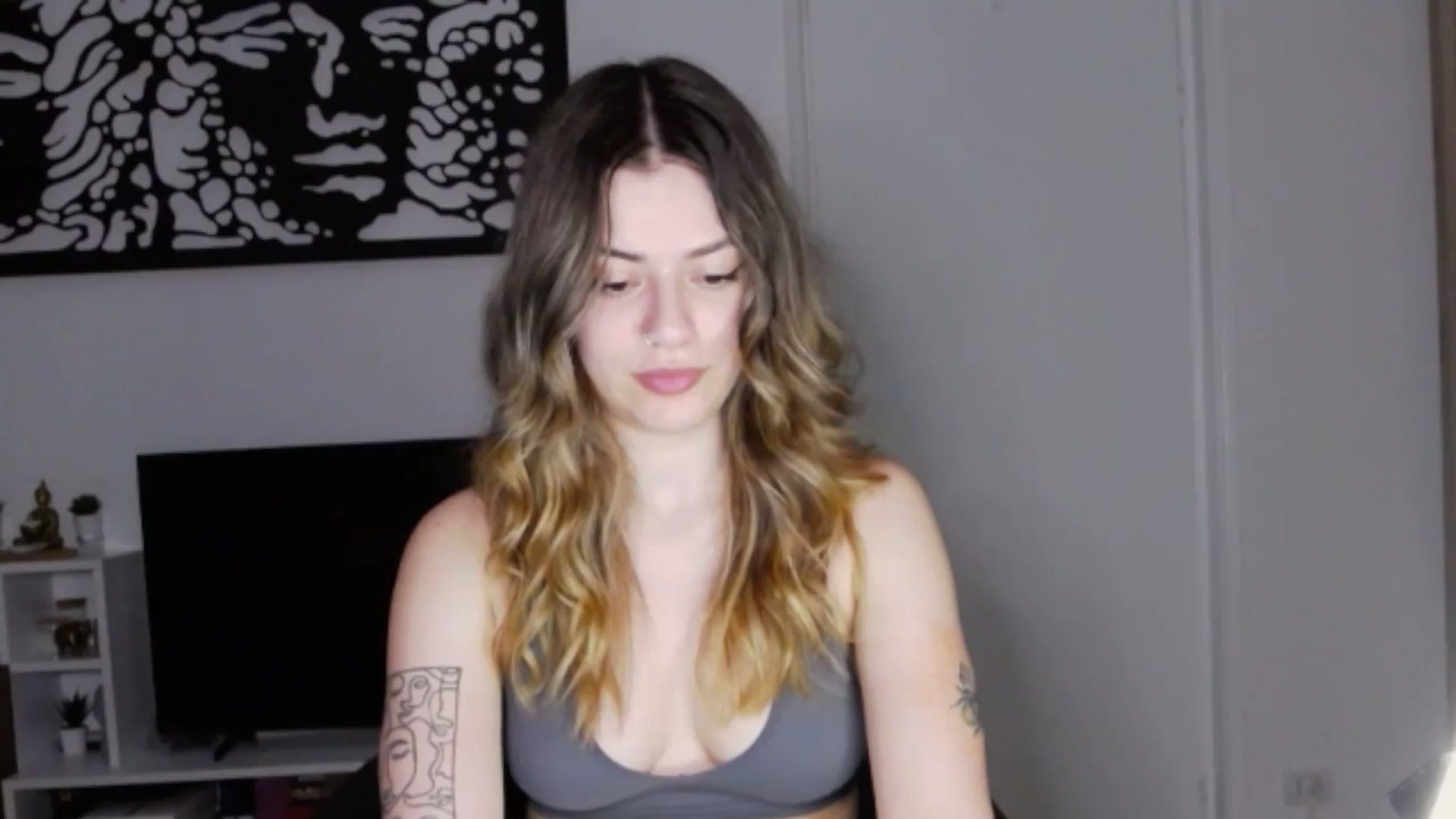Gallery image thumbnail from RiriBee's myfreecams stream on, 06/10/2024, 01:24 image 3 of 20