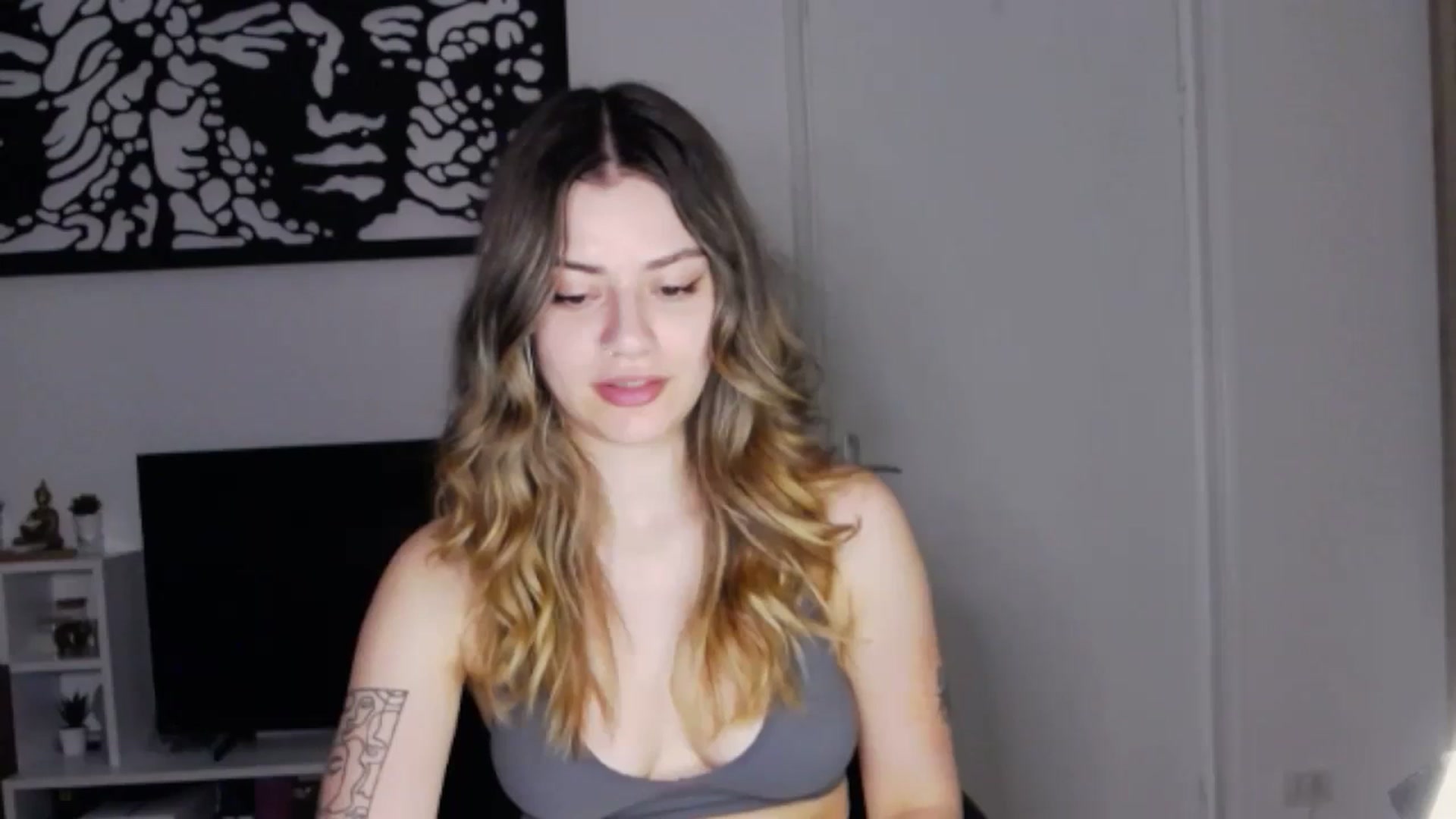 Gallery image thumbnail from RiriBee's myfreecams stream on, 06/10/2024, 01:24 image 19 of 20