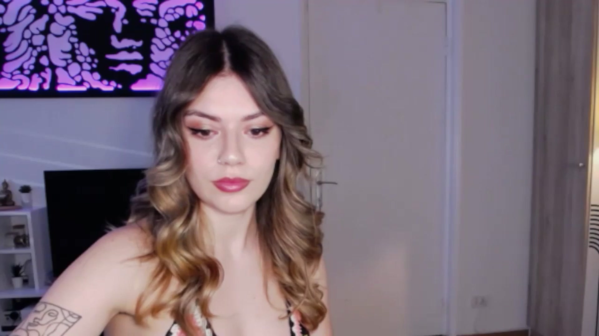 Gallery image thumbnail from RiriBee's myfreecams stream on, 06/22/2024, 16:54 image 17 of 20