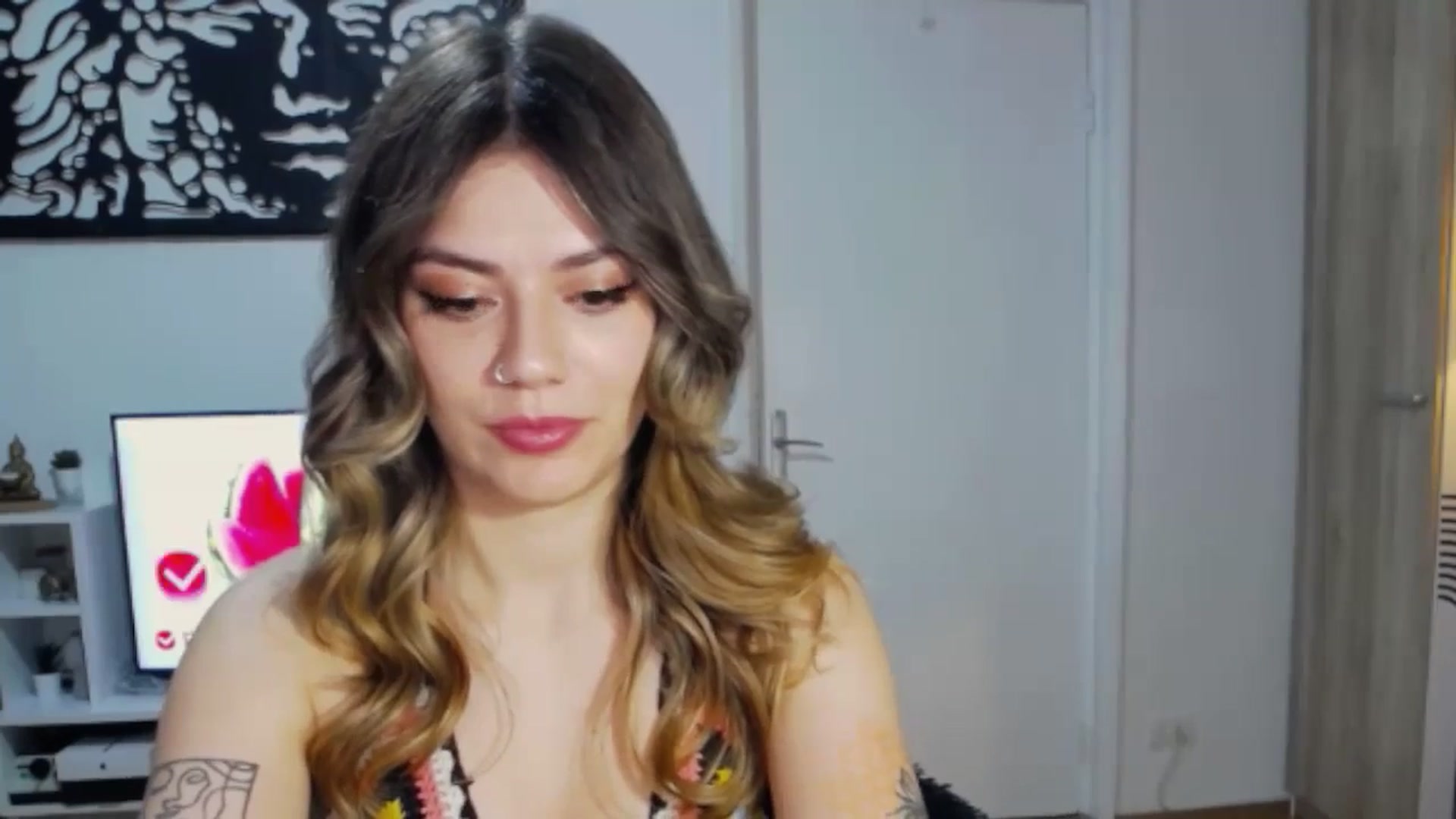 Gallery image thumbnail from RiriBee's myfreecams stream on, 06/22/2024, 19:44 image 17 of 20