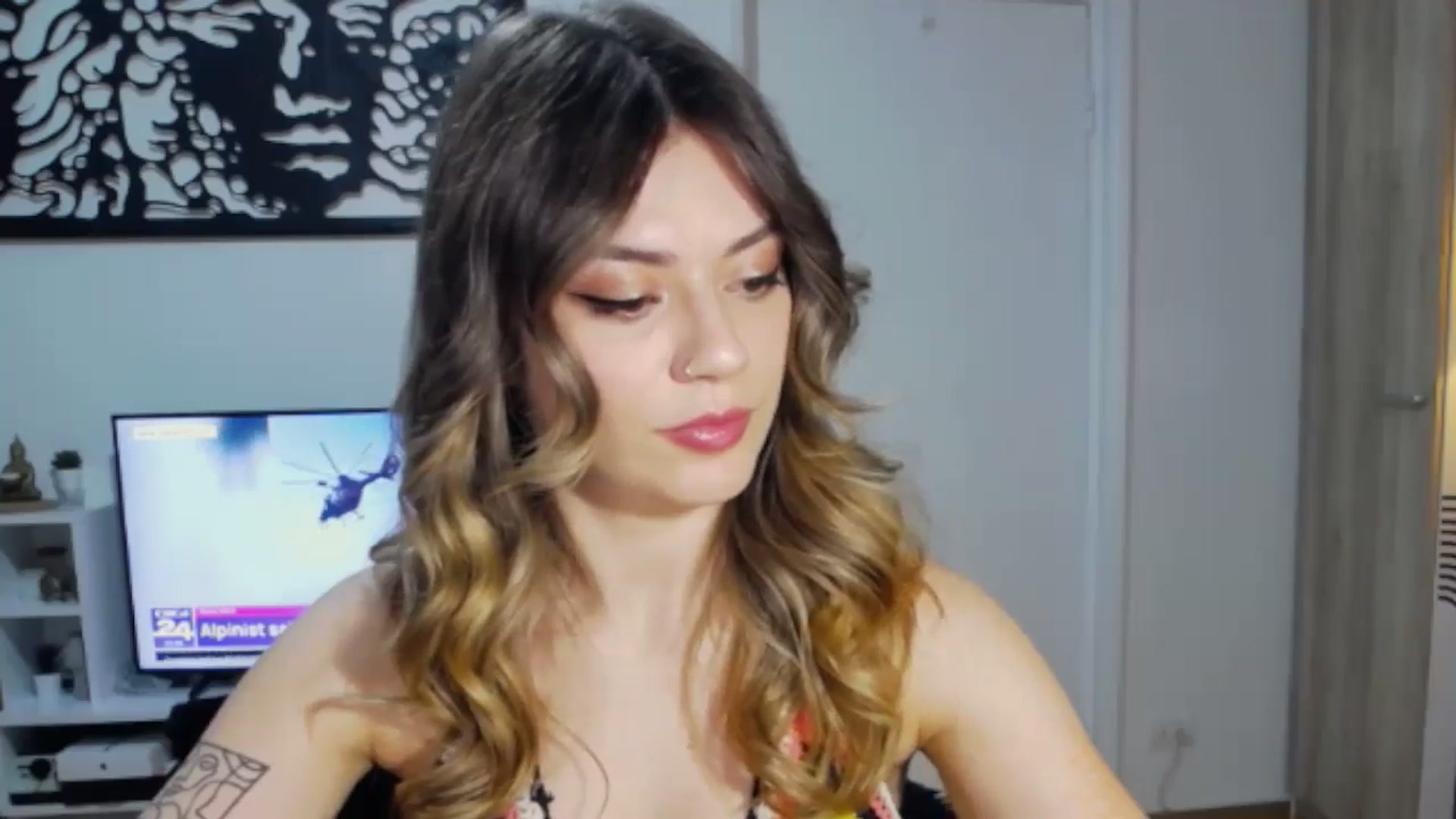 Gallery image thumbnail from RiriBee's myfreecams stream on, 06/22/2024, 19:44 image 11 of 20