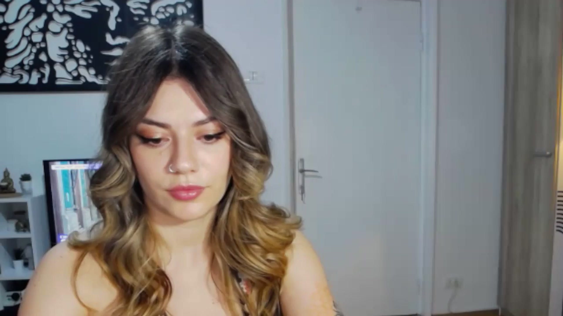 Gallery image thumbnail from RiriBee's myfreecams stream on, 06/22/2024, 20:04 image 17 of 20