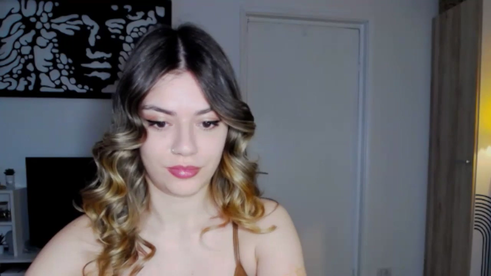 Gallery image thumbnail from RiriBee's myfreecams stream on, 06/23/2024, 04:08 image 2 of 20