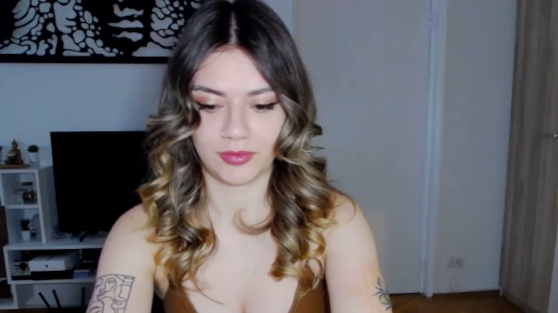 Gallery image thumbnail from RiriBee's myfreecams stream on, 06/23/2024, 04:08 image 14 of 20