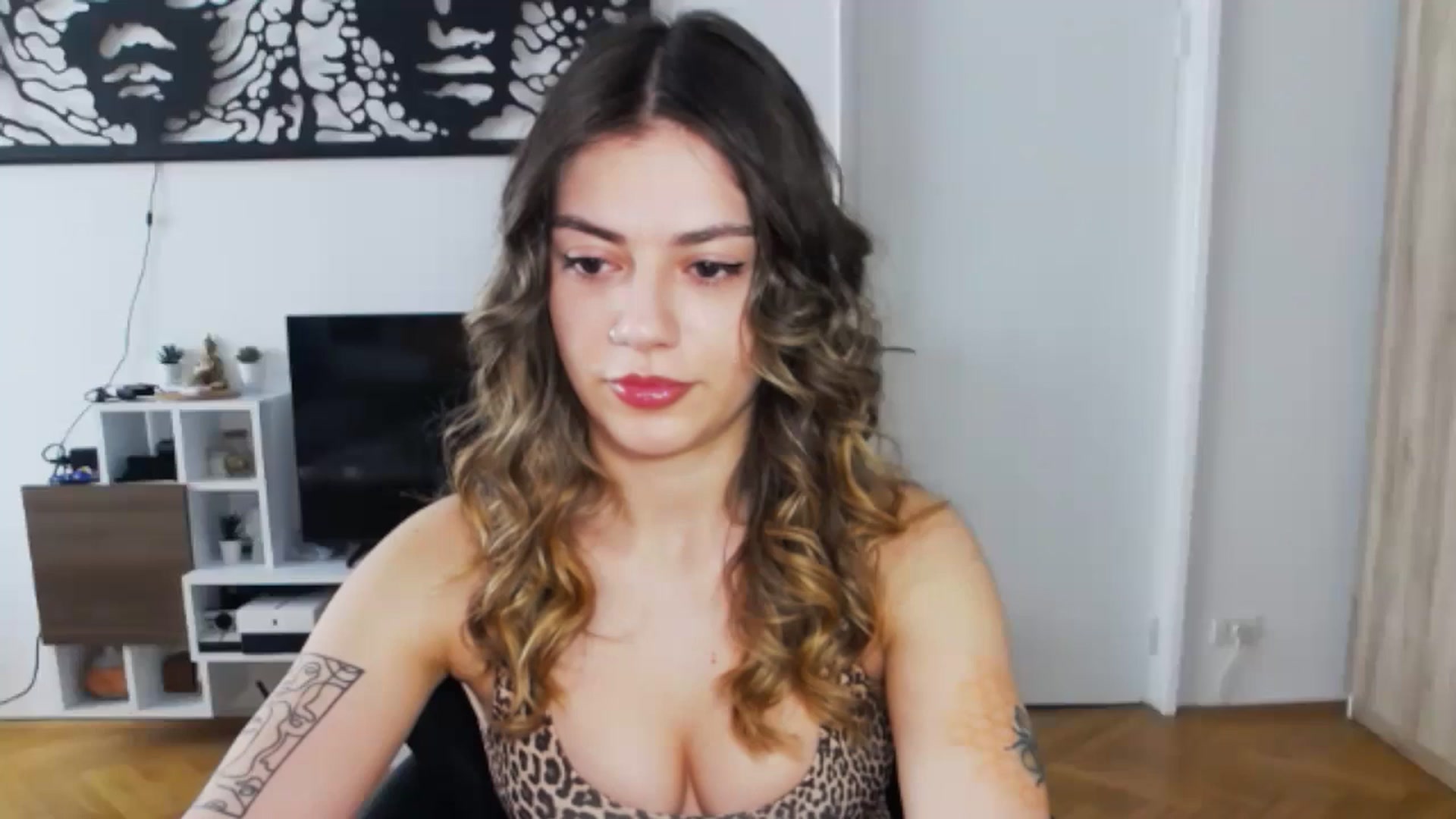 Gallery image thumbnail from RiriBee's myfreecams stream on, 06/24/2024, 06:00 image 10 of 20