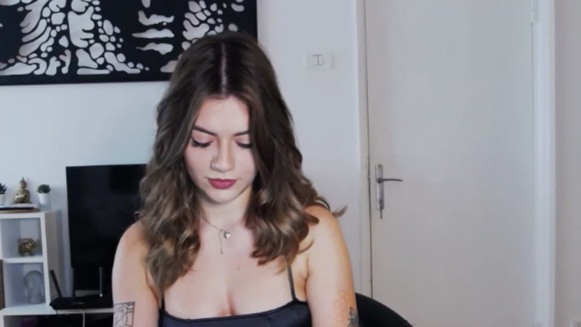 Gallery image thumbnail from RiriBee's myfreecams stream on, 09/18/2024, 08:07 image 18 of 20