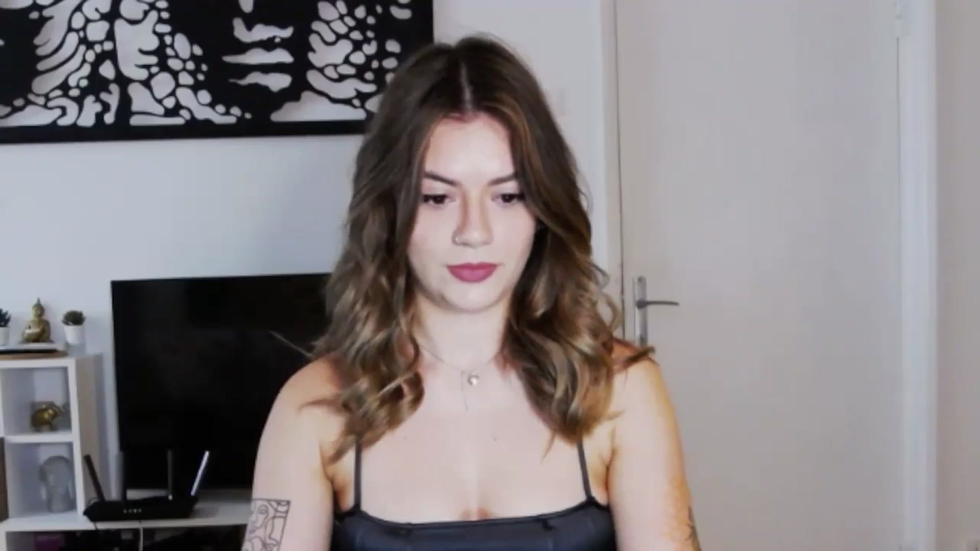 Gallery image thumbnail from RiriBee's myfreecams stream on, 09/18/2024, 08:07 image 3 of 20