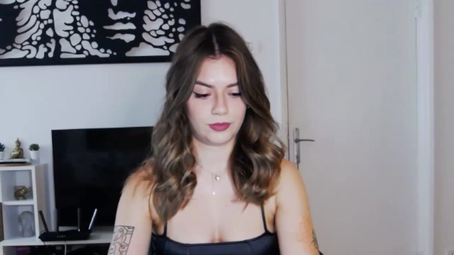 Gallery image thumbnail from RiriBee's myfreecams stream on, 09/18/2024, 08:07 image 11 of 20