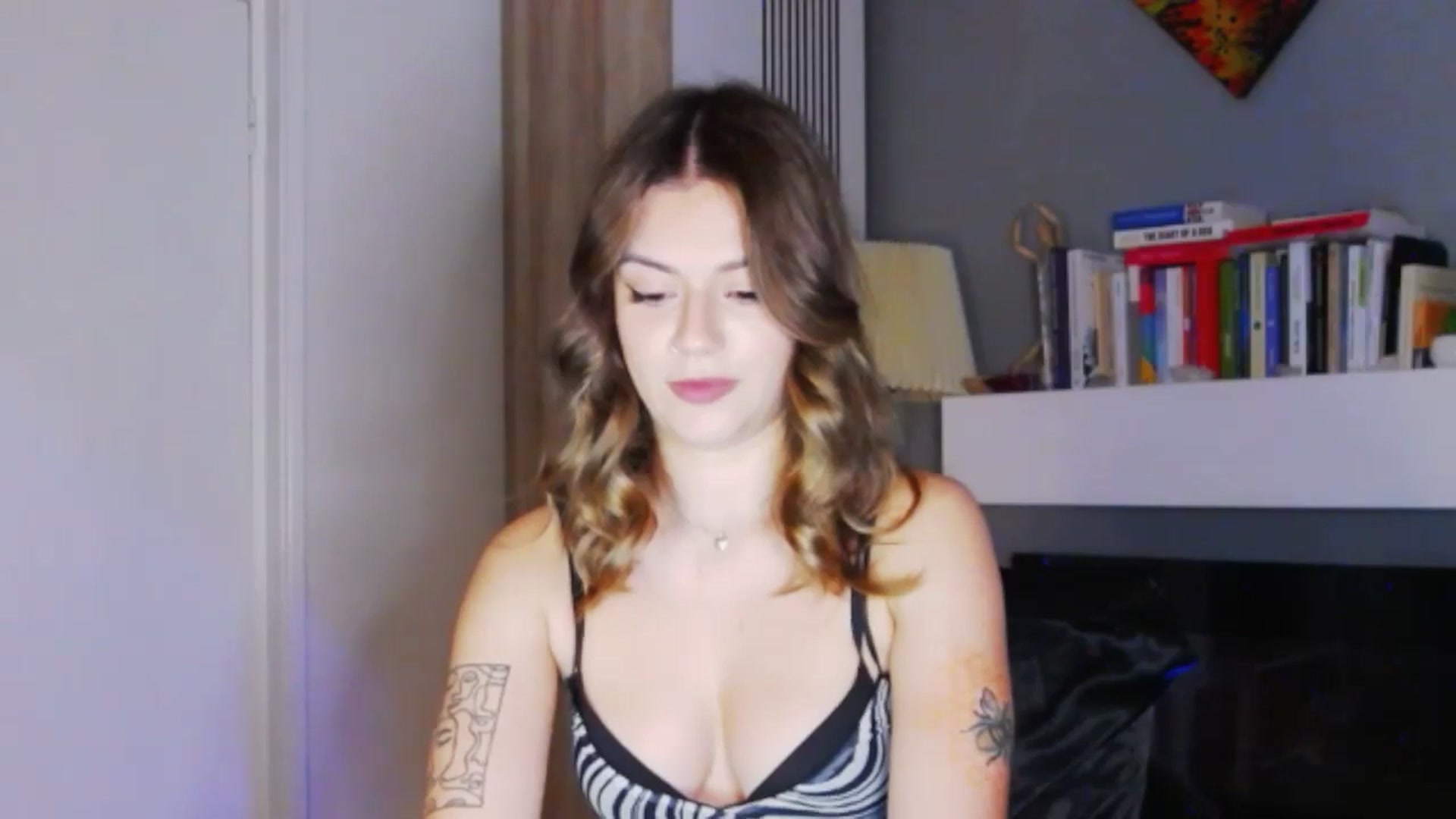 Gallery image thumbnail from RiriBee's myfreecams stream on, 09/22/2024, 21:05 image 9 of 20