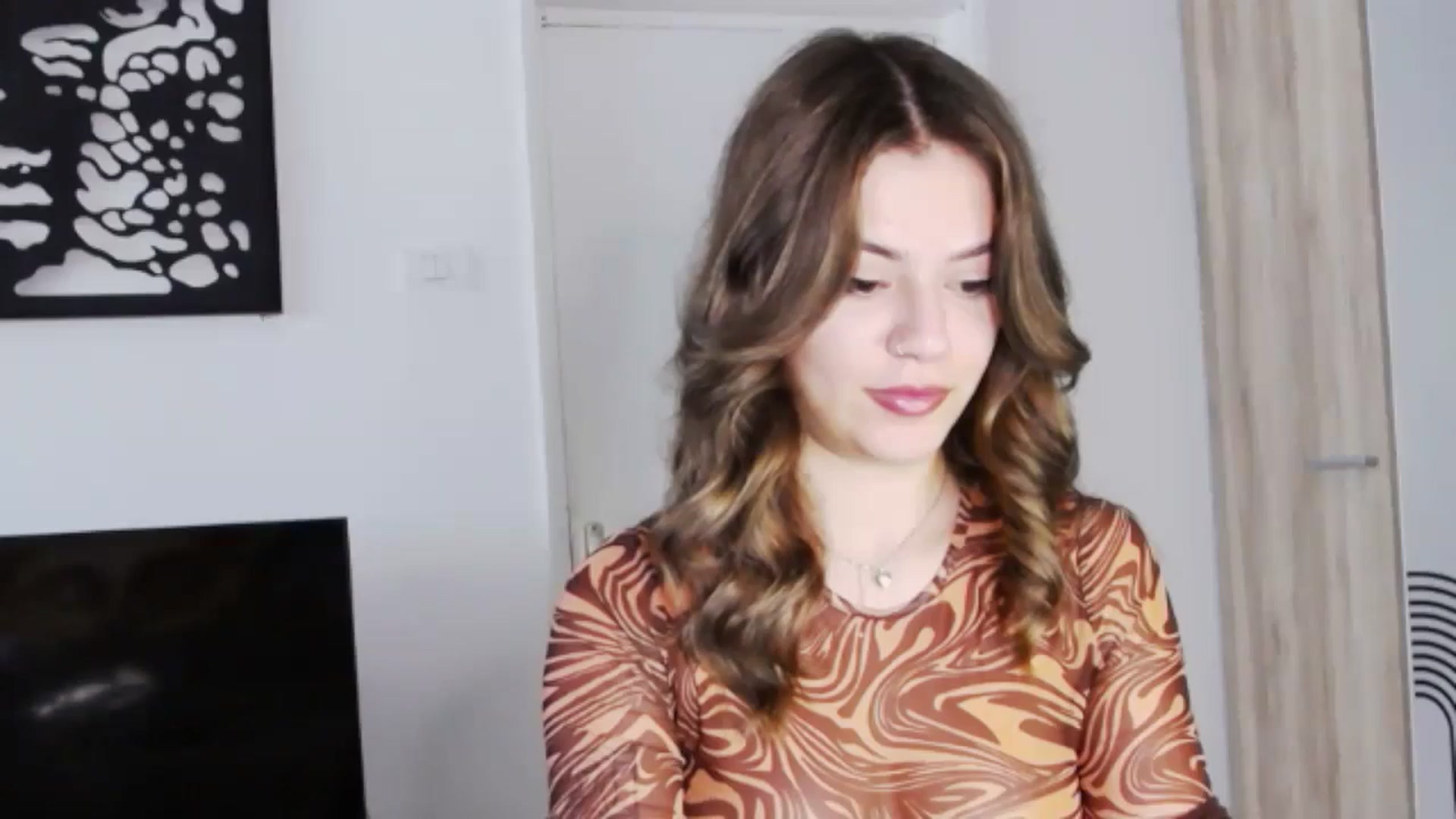 Gallery image thumbnail from RiriBee's myfreecams stream on, 10/06/2024, 13:48 image 14 of 20
