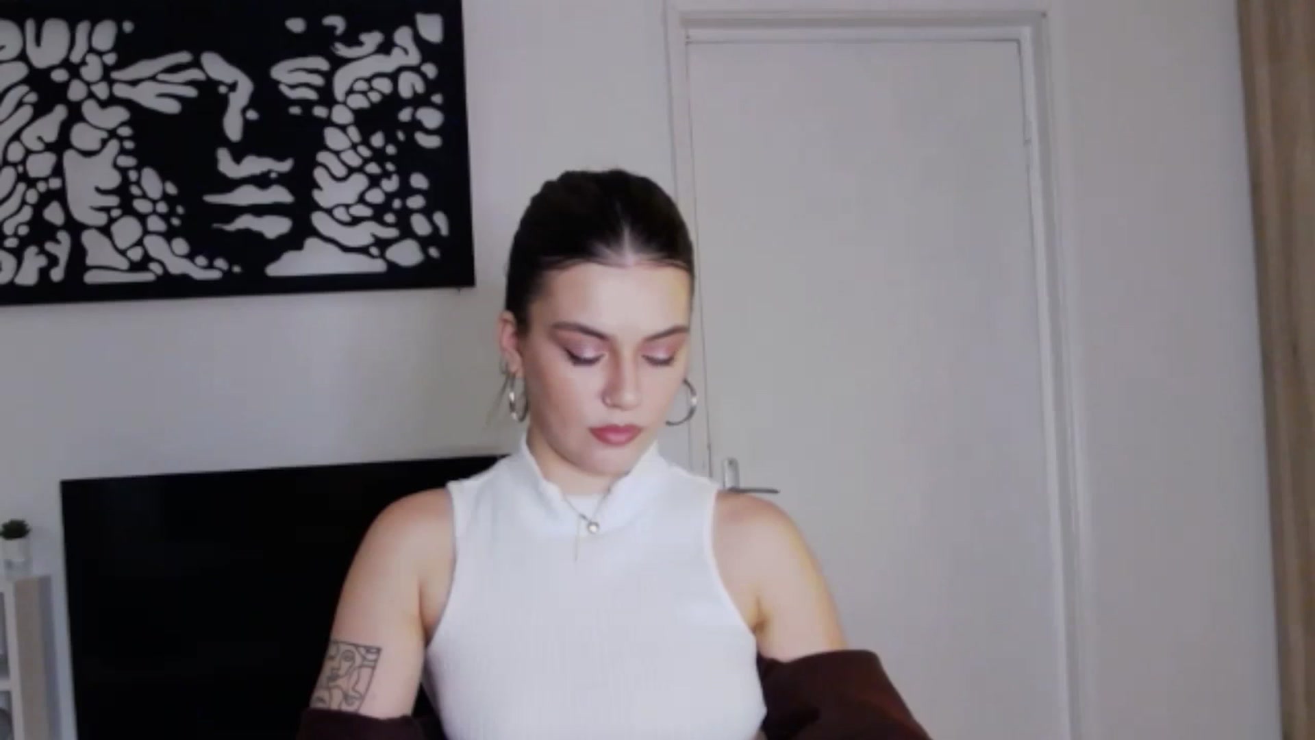 Gallery image thumbnail from RiriBee's myfreecams stream on, 10/07/2024, 17:00 image 14 of 20