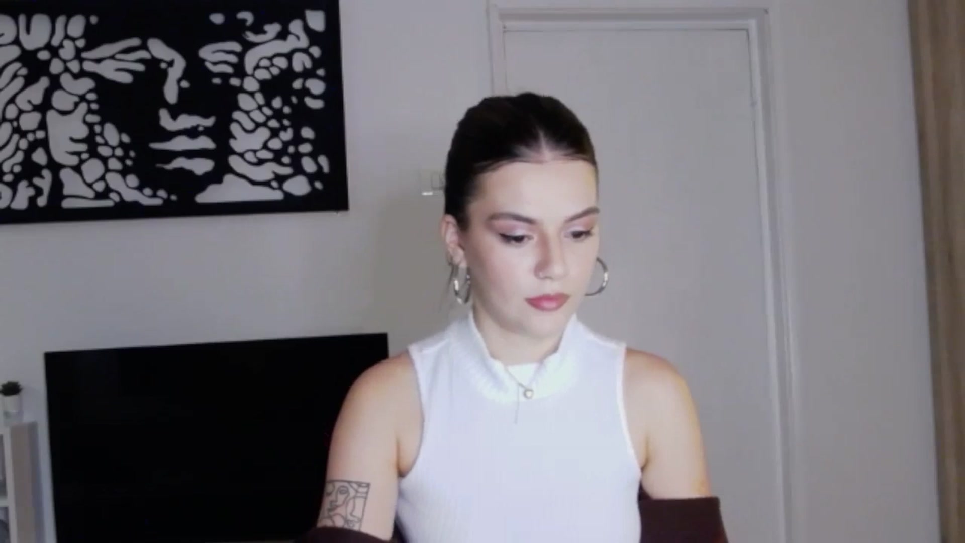 Gallery image thumbnail from RiriBee's myfreecams stream on, 10/07/2024, 17:00 image 16 of 20