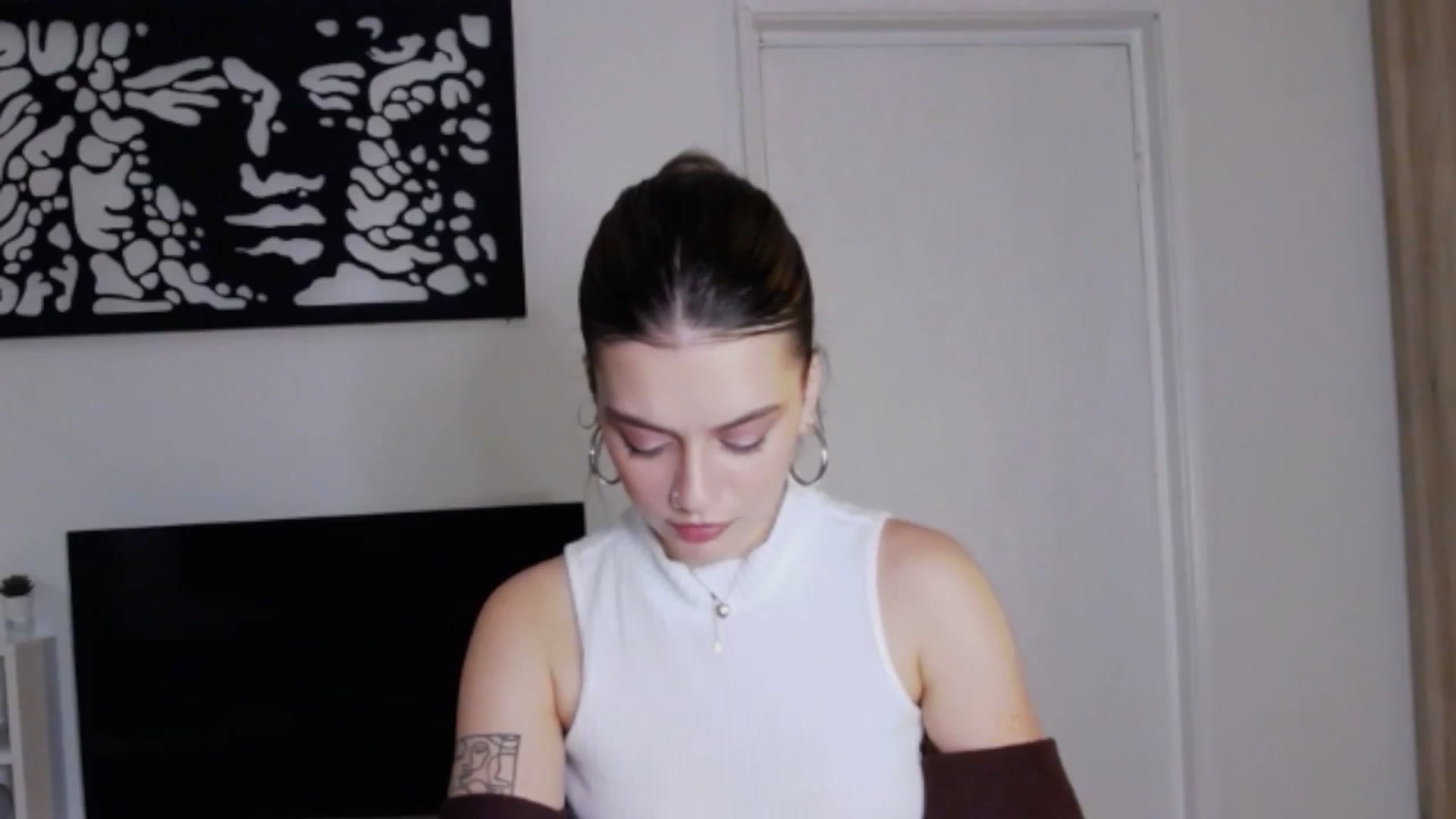 Gallery image thumbnail from RiriBee's myfreecams stream on, 10/07/2024, 17:00 image 20 of 20