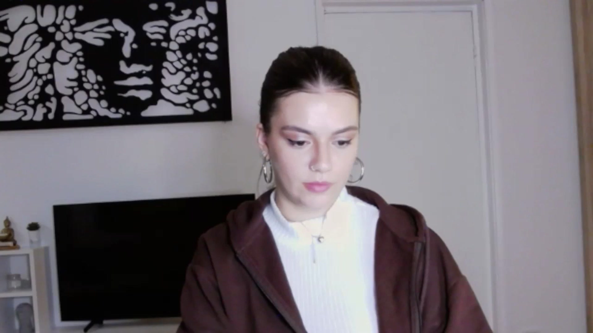 Gallery image thumbnail from RiriBee's myfreecams stream on, 10/08/2024, 24:01 image 10 of 20
