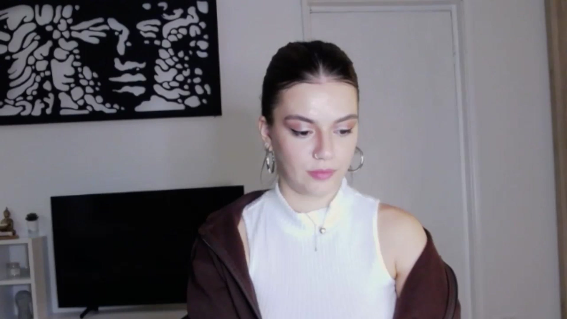Gallery image thumbnail from RiriBee's myfreecams stream on, 10/08/2024, 24:01 image 20 of 20