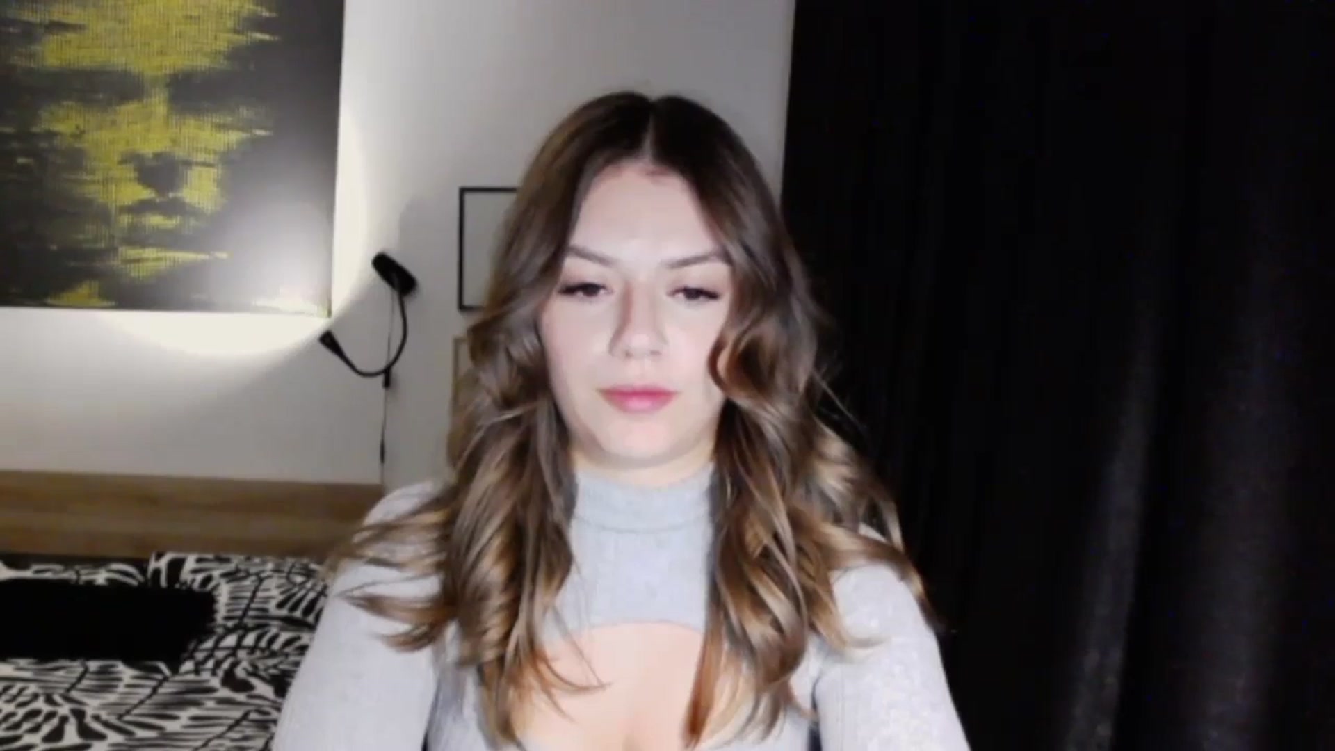 Gallery image thumbnail from RiriBee's myfreecams stream on, 10/23/2024, 20:00 image 17 of 20