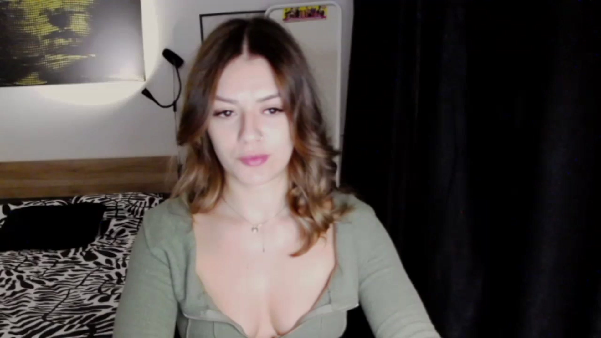 Gallery image thumbnail from RiriBee's myfreecams stream on, 10/28/2024, 19:31 image 5 of 20